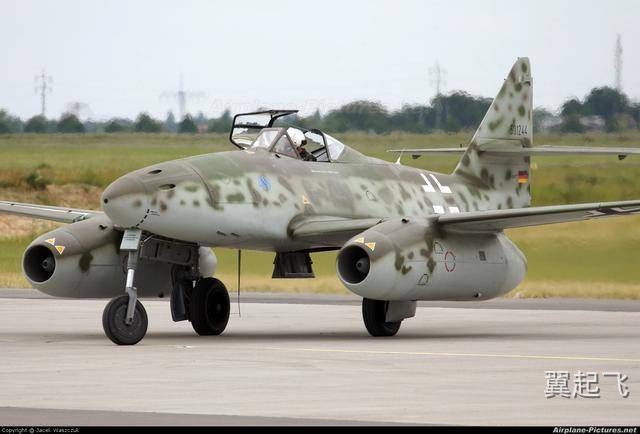 梅塞施密特 Me 262