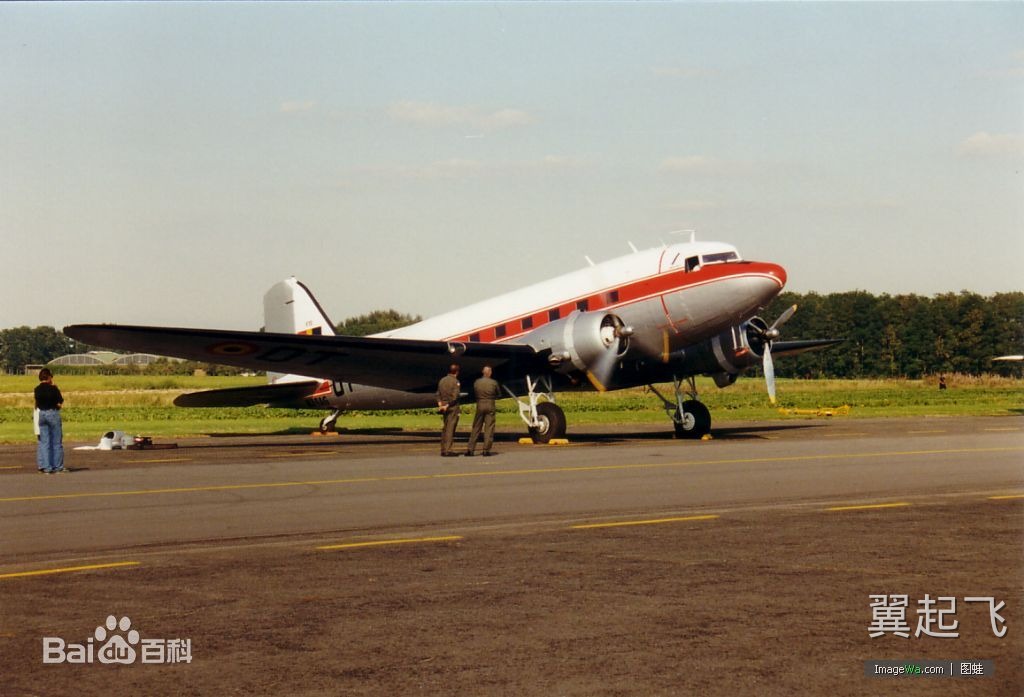 道格拉斯 DC-3